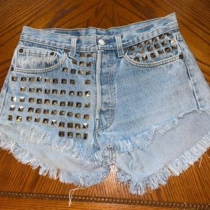 *CUSTOM* Levi’s Studded shorts
